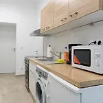 Beautiful Studio Near U1 Reumannplatz - 9 Min From City Center