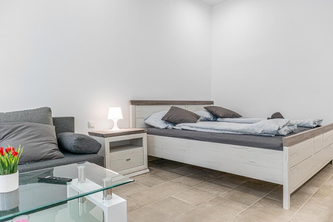 Beautiful Studio Near U1 Reumannplatz - 9 Min From City Center Wiedeń