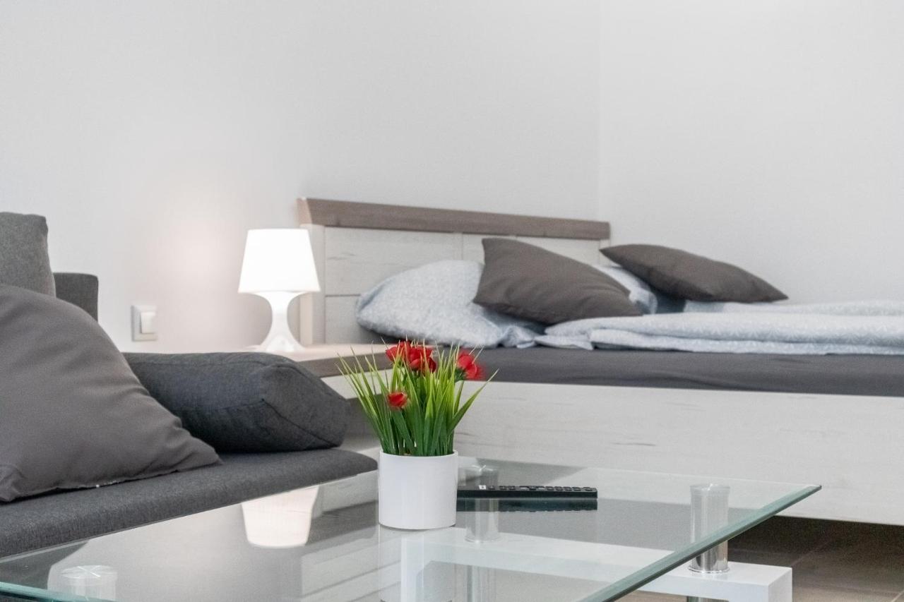 Beautiful Studio Near U1 Reumannplatz - 9 Min From City Center Apartament *