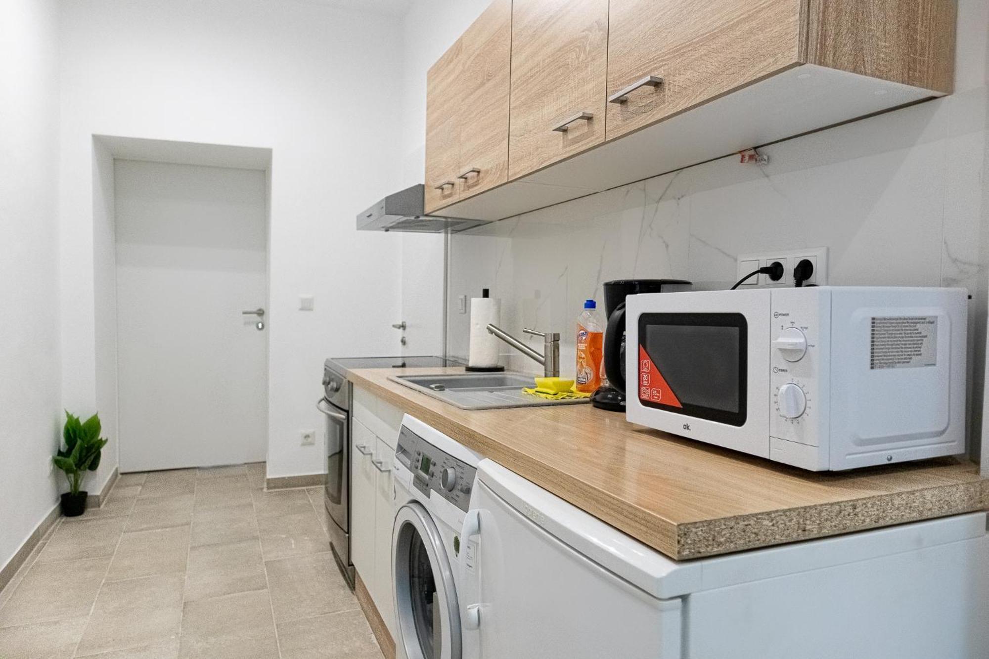 Apartament Beautiful Studio Near U1 Reumannplatz - 9 Min From City Center *